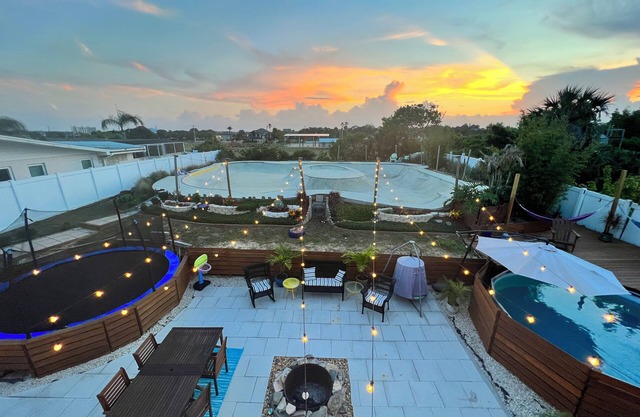 Private Skatepark, Walk to Beach, Pool, Relax, Great for Family Fun!
