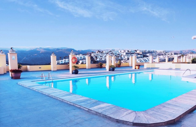 Private Solarium Home - Jacuzzi - Beach Views