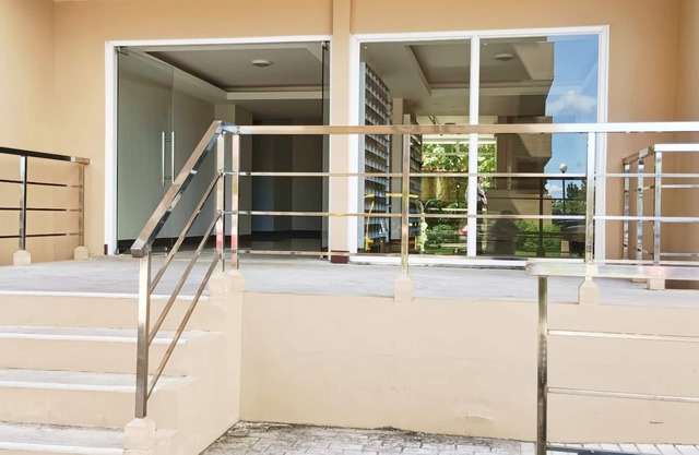 Private studio unit with balcony near the beaches