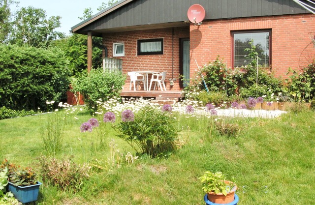 Private terrace, quiet area, close to the natural swimming pool, close to the border