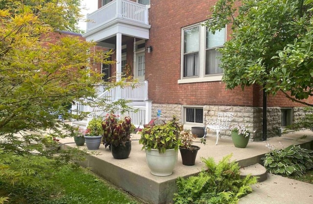 Private Top Floor in Historic Home