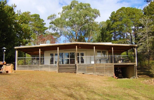 Maison et propriété au bord de l'eau privé et tranquille dans la baie exclusive d'Eildon à Taylor Bay
