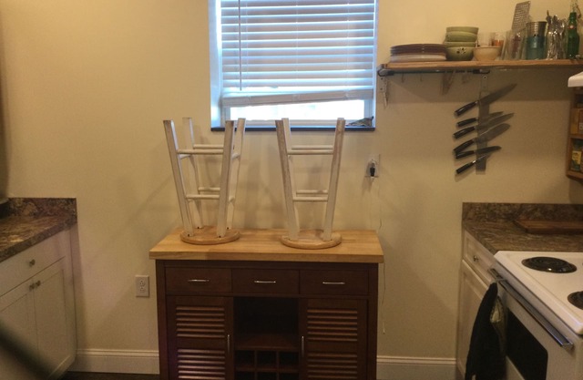 Private Unit walking distance to downtown Lexington.