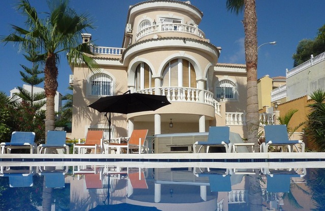 Villa privée avec piscine et jacuzzi Hot Tub
