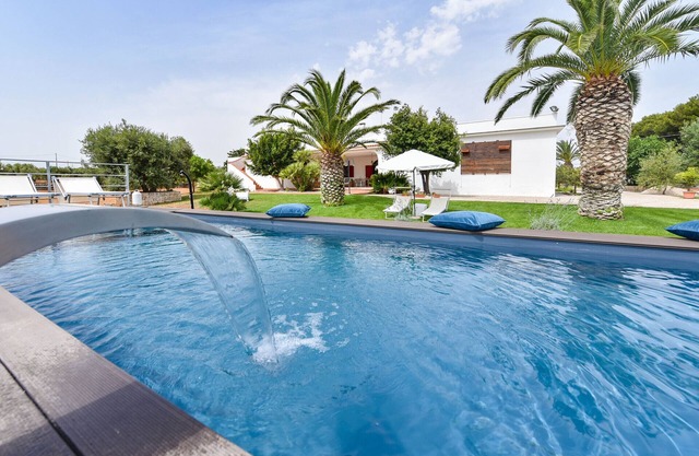 Villa privata a Ostuni ,piscina privata e wifi satellitare by Pugliadamare