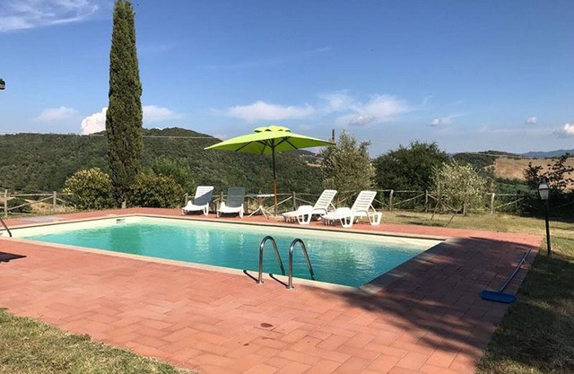 Villa privée avec piscine et jardin en Toscane