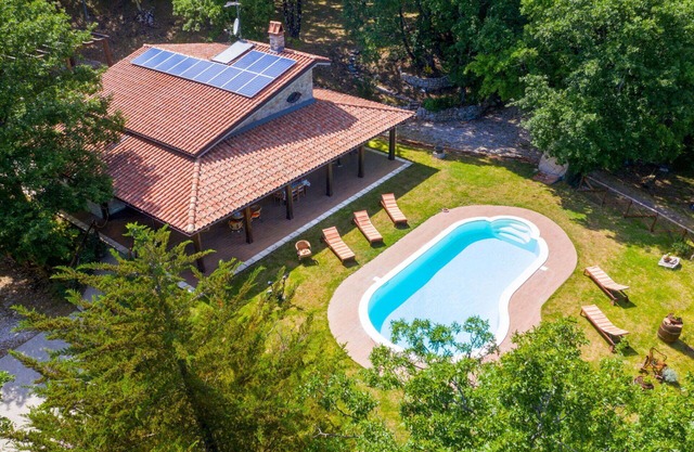 Maison de vacances privée avec piscine privée, WIFI, TV, patio, vue panoramique, parking