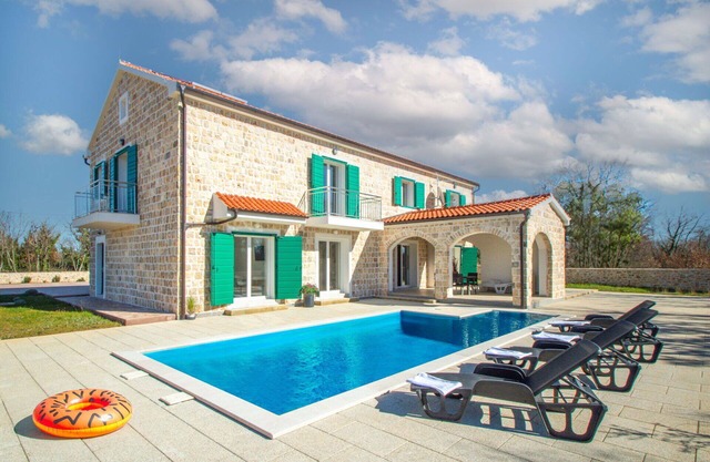 Maison de vacances privée avec climatisation, piscine privée, WIFI, TV, terrasse, vue panoramique