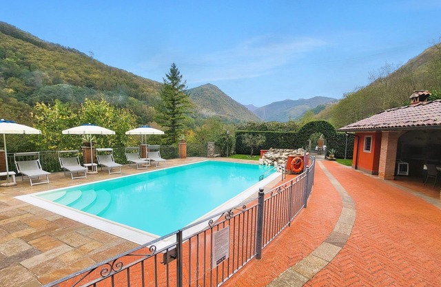 Cottage restauré avec amour avec piscine privée, 2ème cuisine extérieure, vue imprenable