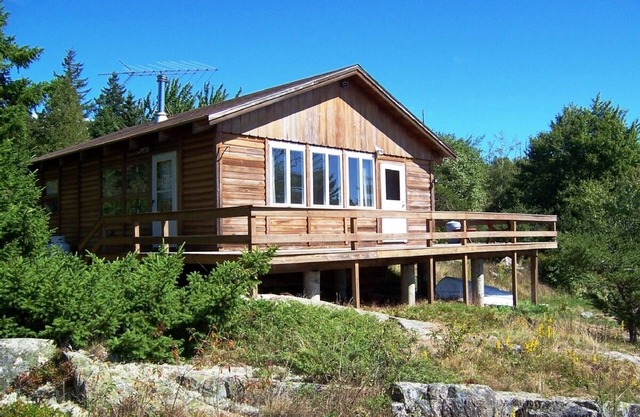 Privé Cottage Waterfront Redwood sur Harbor Près Acadia (Schoodic Point)