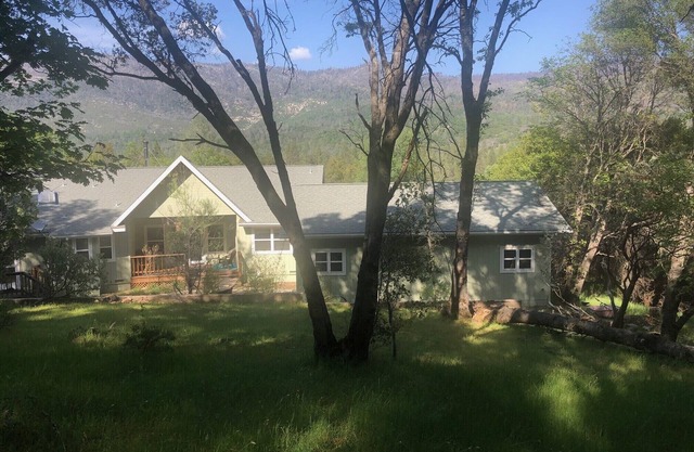 Ouvrez Yosemite Scenic par le disque Way-Bass Lake View 5 acres-10%