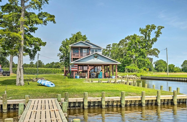 NEW! Prized Riverfront Condo w/ Fishing On-Site!