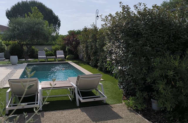 PROMO REDUCTION 13% séjour 14 jours villa contemporaine avec piscine