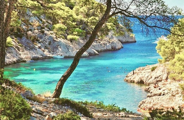 VILLA DE VACANCES EN PROVENCE, PROCHE PLAGES & CALANQUES - CÔTE-BLEUE