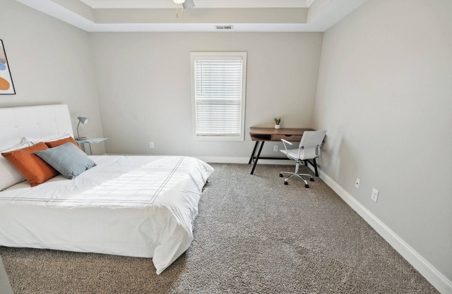Biltmore Luxury 1513 #6 Townhomes l 2Bd 2 Bth
