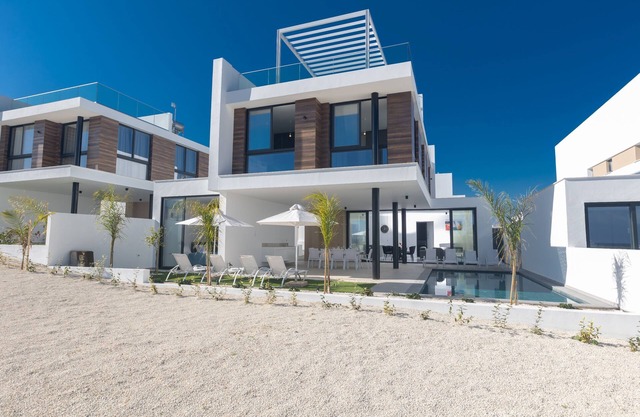 Protaras Aqua Pearl Villa AQ10 - a villa that sleeps 11 guests in 5 bedrooms