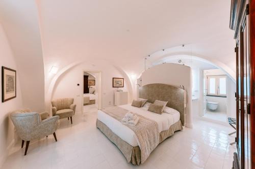 Proto Accommodation