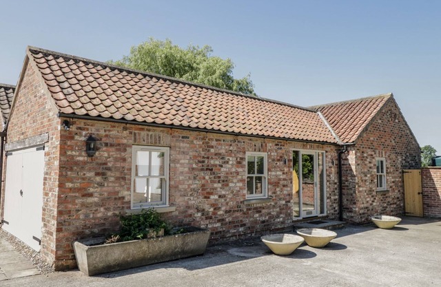 COTTAGE DE PROVIDENCE, avec un jardin à Easingwold, Ref 961987