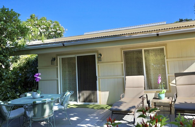 Vintage Beach Cottage PUAKO 1940 - Maintenant, avec climatisation comme une option