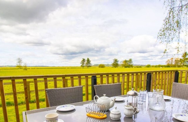Puddledock - luxury lodge - Kent countryside