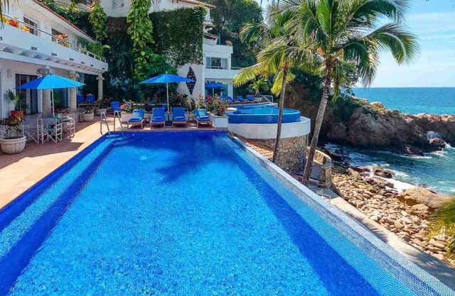 Puerto Vallarta Villa rental for 26 people