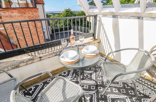 PUFFINS, pet friendly, country holiday cottage, with pool in Tenby
