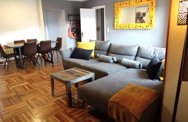 Puigcerdà VIII - Trois Chambres Appartement, Couchages 7