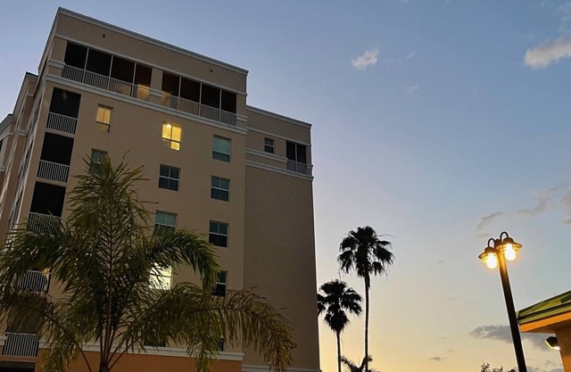 Punta Gorda 2 Bedroom Retreat w/ balcony (Bi-weekly-monthly)