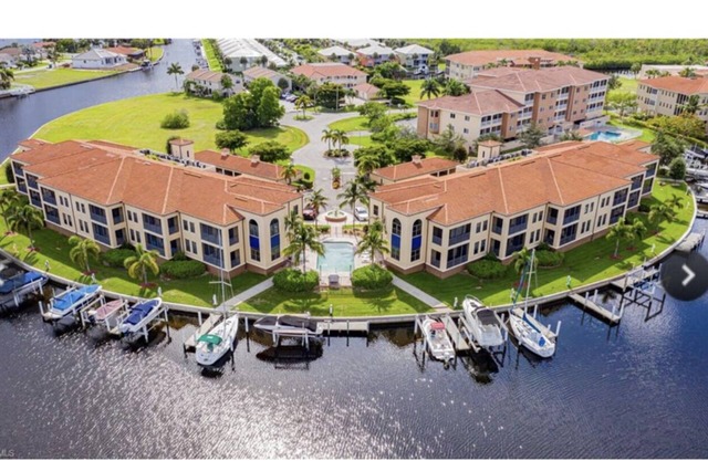 Punta Gorda waterfront upscale condo