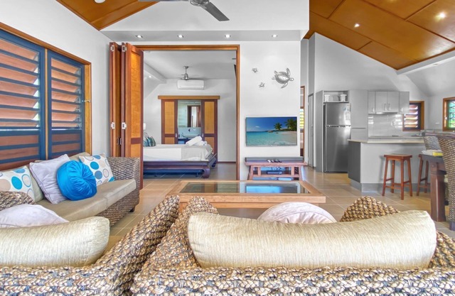 Pure Magnetic Villa 10