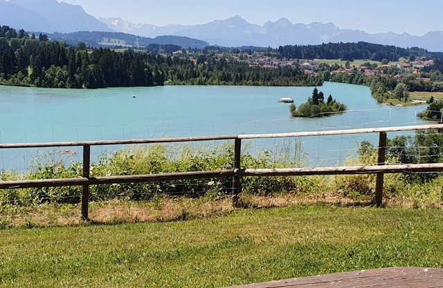 "Pure relaxation: Discover Holiday Village Hochbergle House 37 on Lake Lechsee!"
