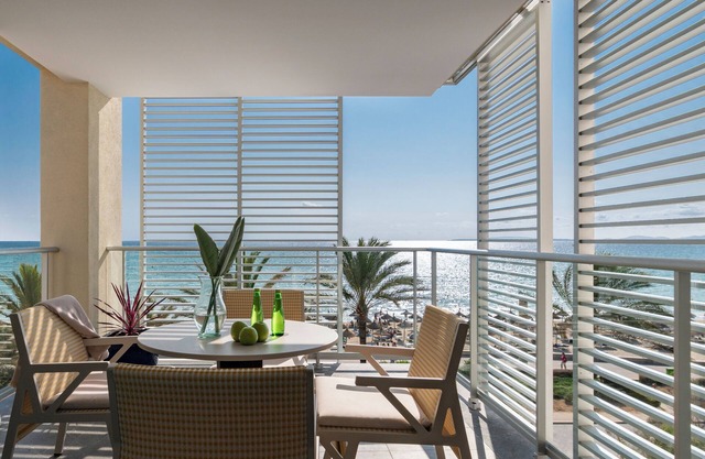 Pure Salt Residences