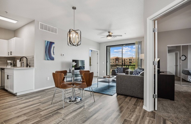 Pure Suites Phoenix 2 Bed Gym Pool Cabana 2