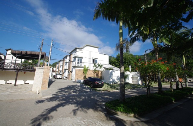 Pur caprice !! Grande maison proche de la plage! Wifi gratuit! Paiement 12 X card