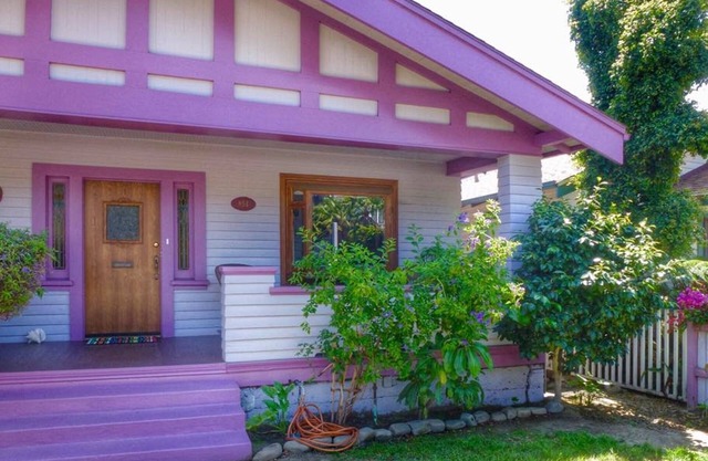 Purple Moon Seabreeze Cottage