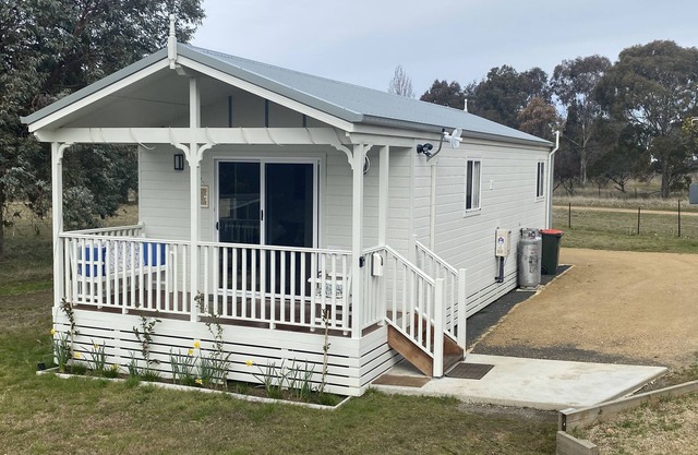 New Purpose Built Farm Stay Cottage