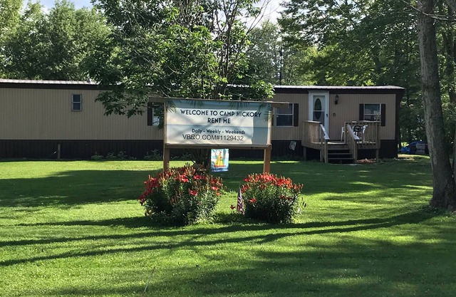 Lac Pymatuning, à distance de marche du lac, de la marina et du lancement. Venez vous détendre