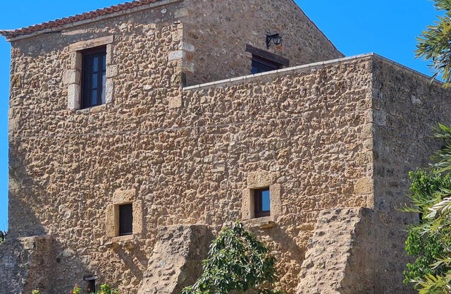 Pyrgos 1869 with Private Pool