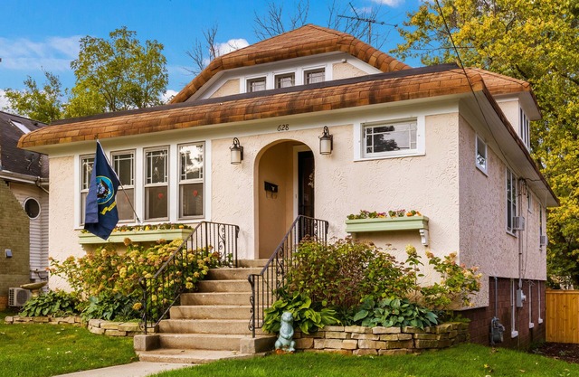 Bungalow pittoresque, près de la base navale des Grands Lacs