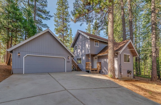 Quaint Cabin Tucked Away in Arnold w/Private Hot Tub and Great View!