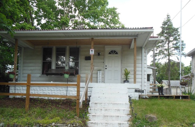 Quaint cottage home in scenic Riverside area in heart of Indianapolis