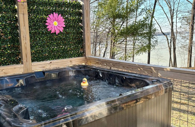 Feb. Special-Book 2 Nights, Get 1 Night Free: Book a long weekend family trip!