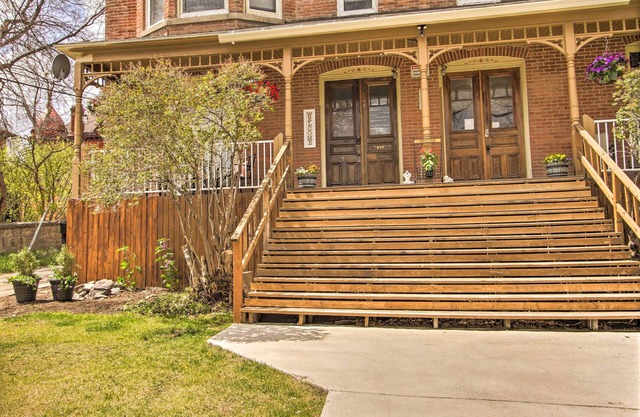 NEW! Quaint Helena Apartment - Walkable to Dtwn!