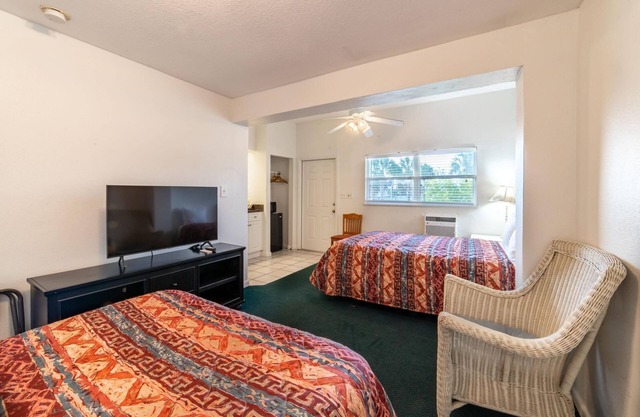 Quaint, Lakeside Economy Hotel Room