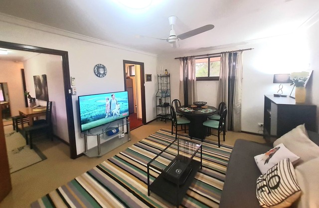 Quaint & Peaceful Auxiliary Guest Home 2 Bedroom
