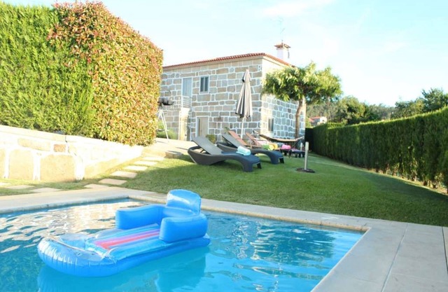 Quaint & Peaceful Barcelos Villa | 3 Bedrooms | Villa Mycenaean | Private Pool & Large Garden | North Portugal