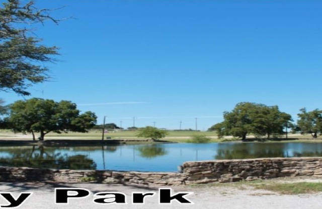 Quaint SFR close to City Park and 15 minutes from Fort Hood