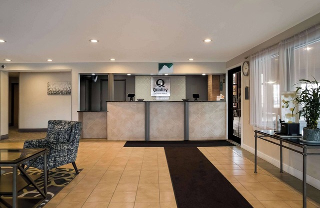 Quality Inn Grand Blanc - Flint South