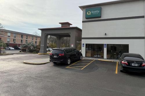 Quality Inn & Suites Biloxi - Ocean Springs