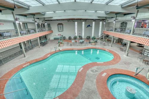 Quality Inn & Suites Green Bay Downtown